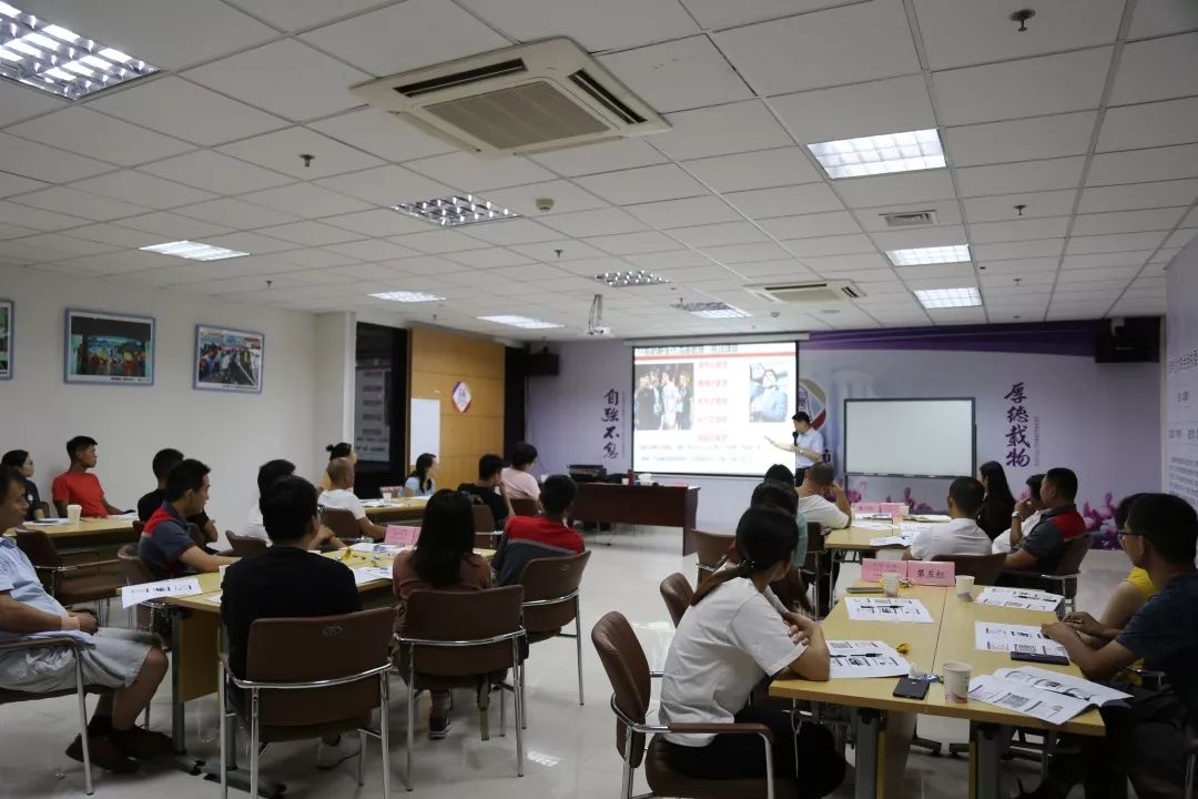 5d7f0692a20c7.jpg 5d7f0692a20c7.jpg